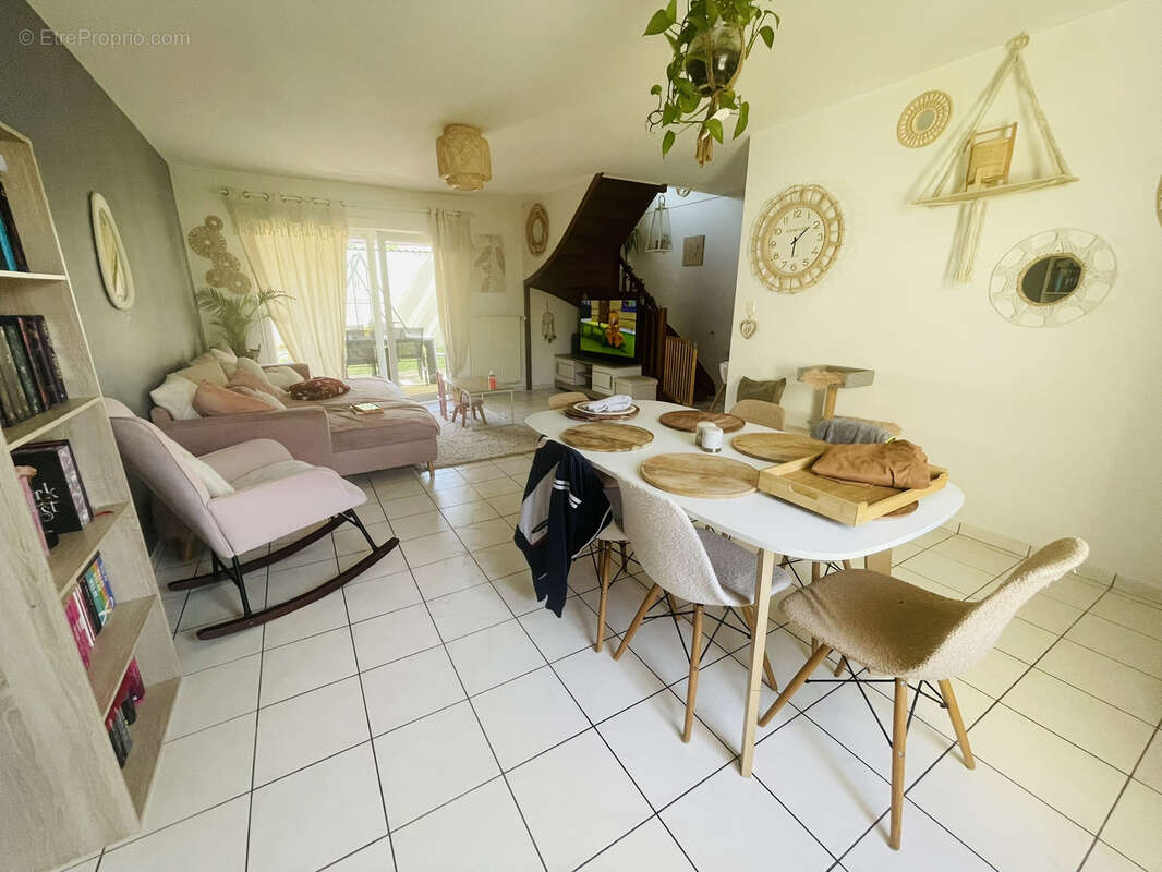 Maison à CISSE