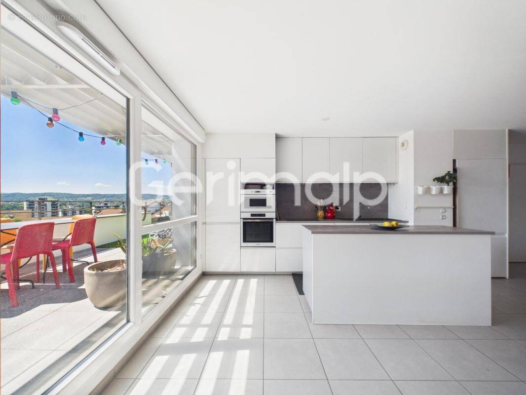 Appartement à CRAN-GEVRIER