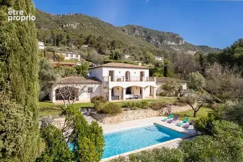 Maison à TOURRETTES-SUR-LOUP