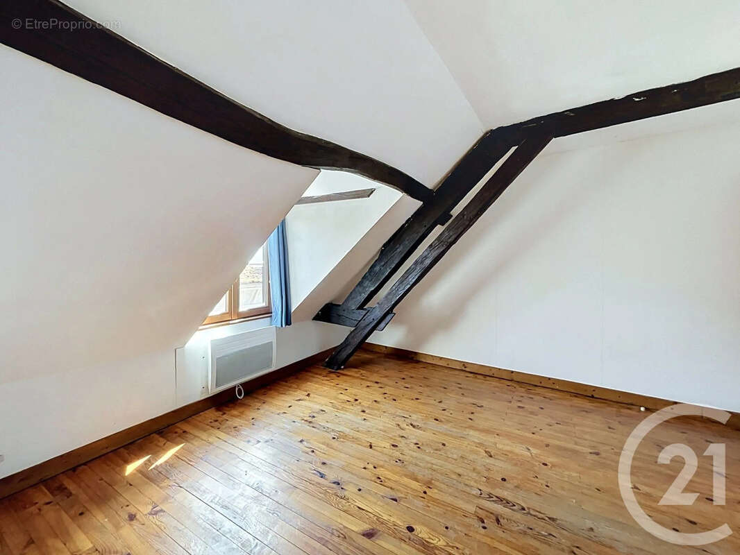 Appartement 76 m² à Sens  - photo 15