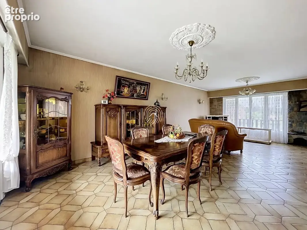 Maison 6 pièces 157 m² à vendre à Raimbeaucourt (59283) - photo 4