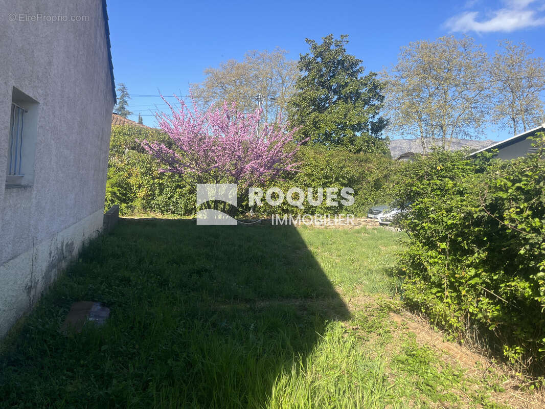Maison à LE POUJOL-SUR-ORB