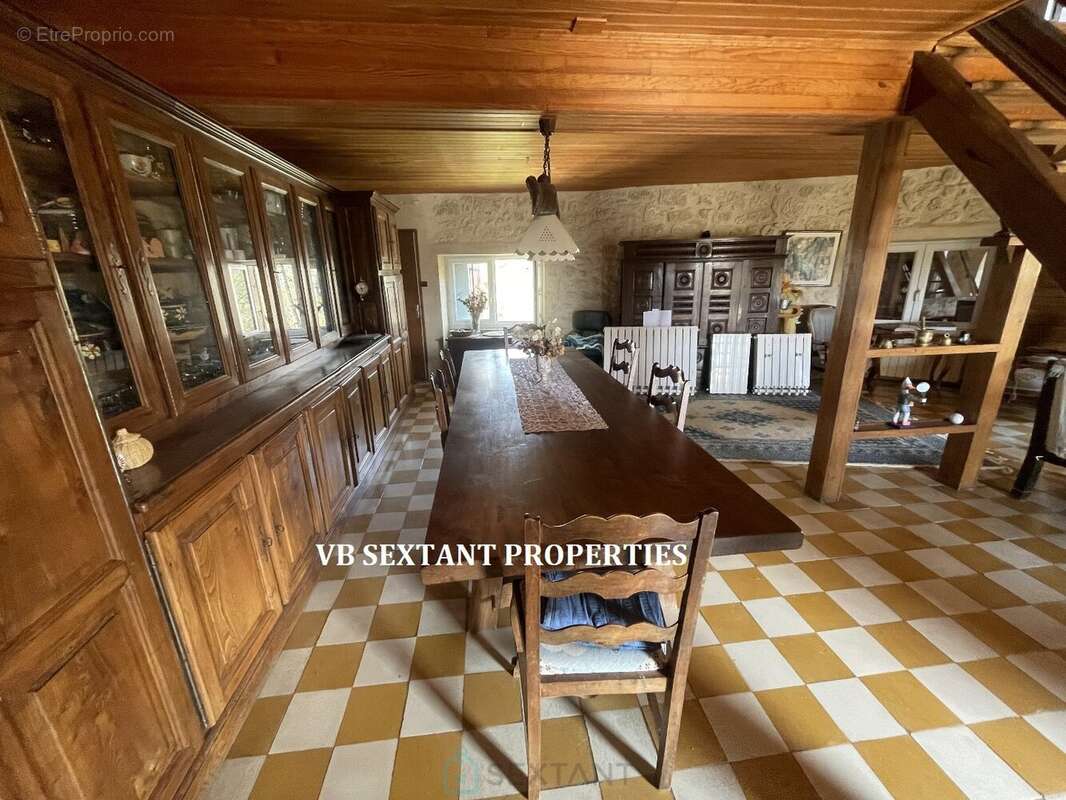 Entre- Deux- Mers, À 15mn de Saint-Émilion et 50 mn de Bordeaux,  coup de coeur pour ce  domaine de 13 hectares, rare et emprein - photo 14