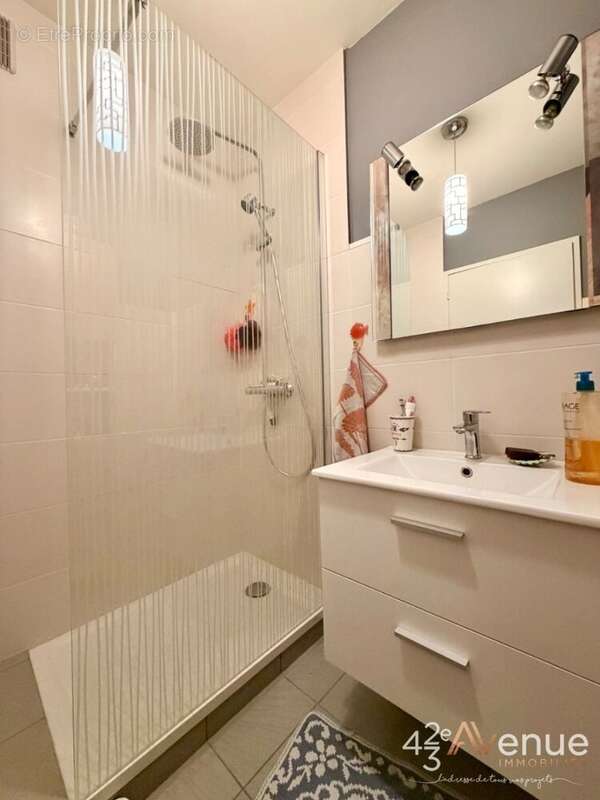 Appartement à SAINT-ETIENNE