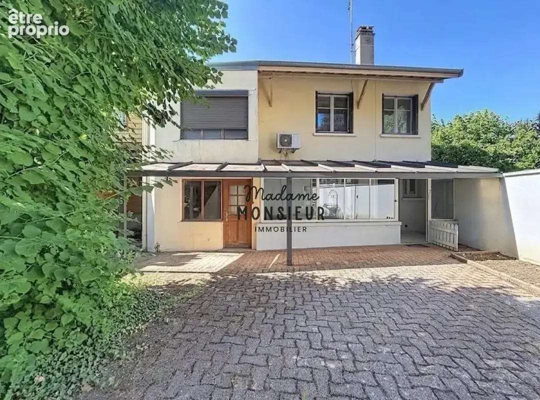 Maison à BOURGOIN-JALLIEU