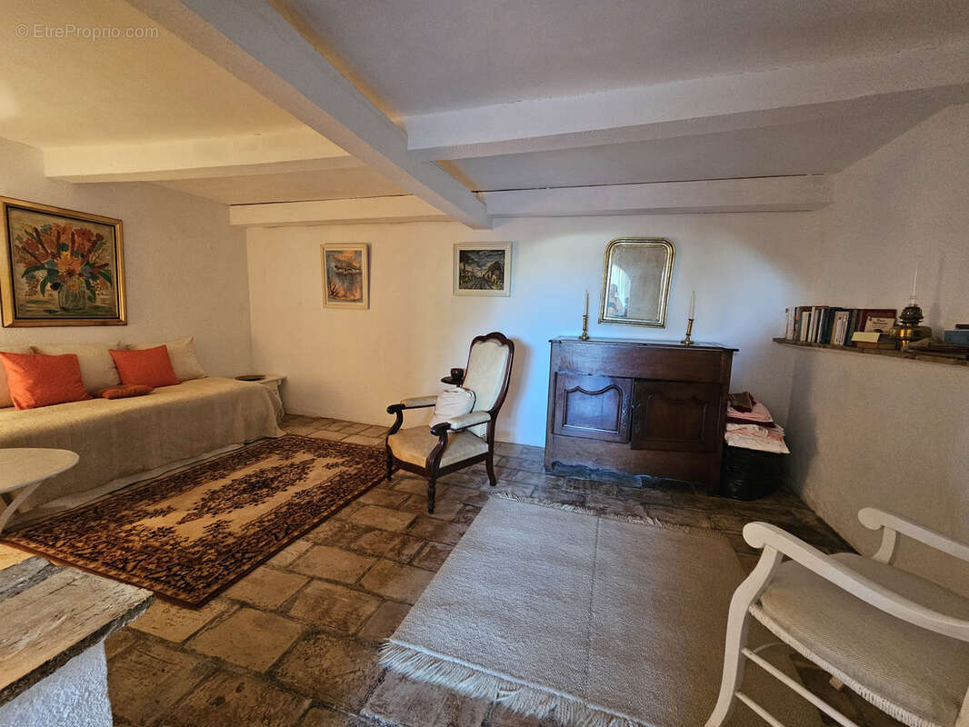 Maison à PLAN-DE-LA-TOUR