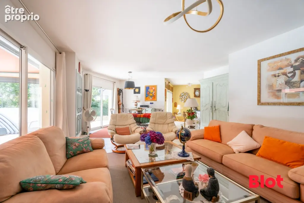 Maison 5 pièces 143 m² à vendre à Saint-Ave (56890) - photo 6