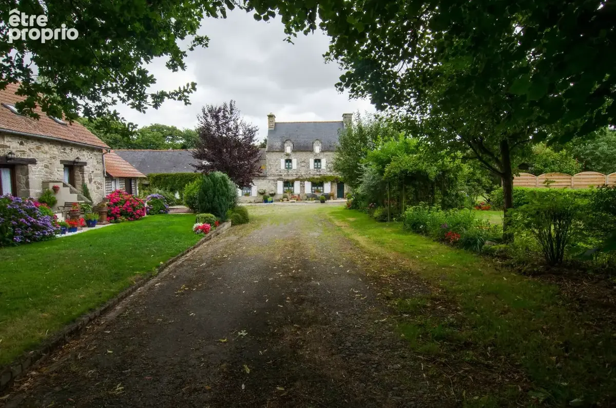 Propriété de caractère en Bretagne avec grand gîte, piscine et 1,6 hectare  résidence principale et potentiel de revenus près d - photo 23