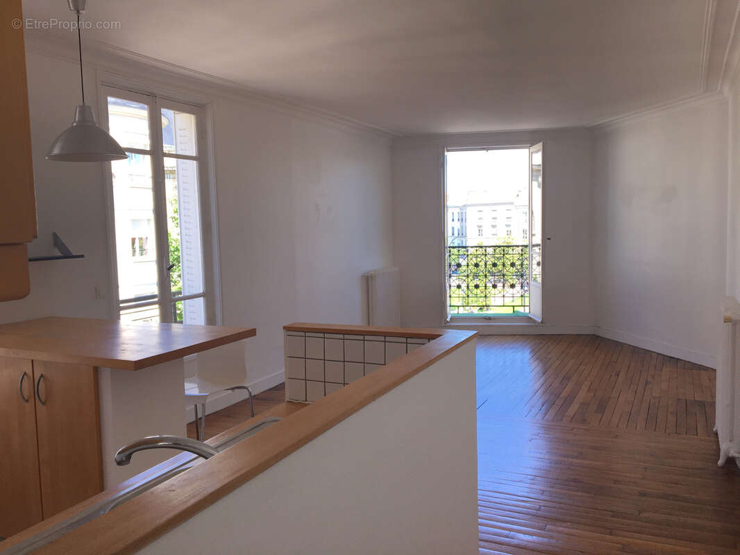 Appartement à SAINT-MAUR-DES-FOSSES