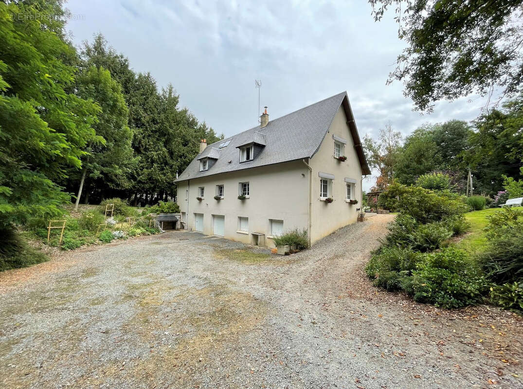 Maison à CHOUE