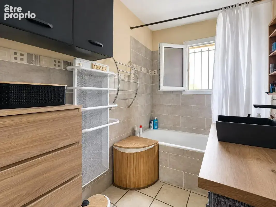 Maison - 3 Chambres - 1 Bureau - Garage - Cave - Terrasses - Jardin - photo 17