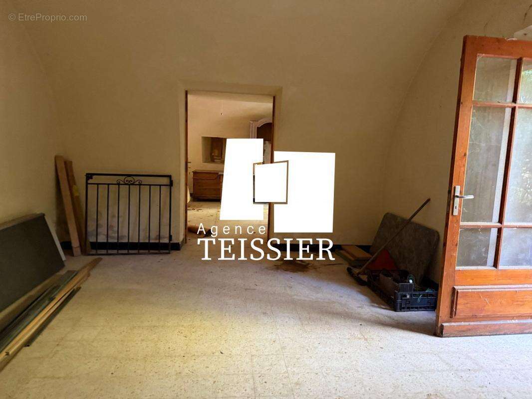 Maison à SAINT-PAUL-LE-JEUNE