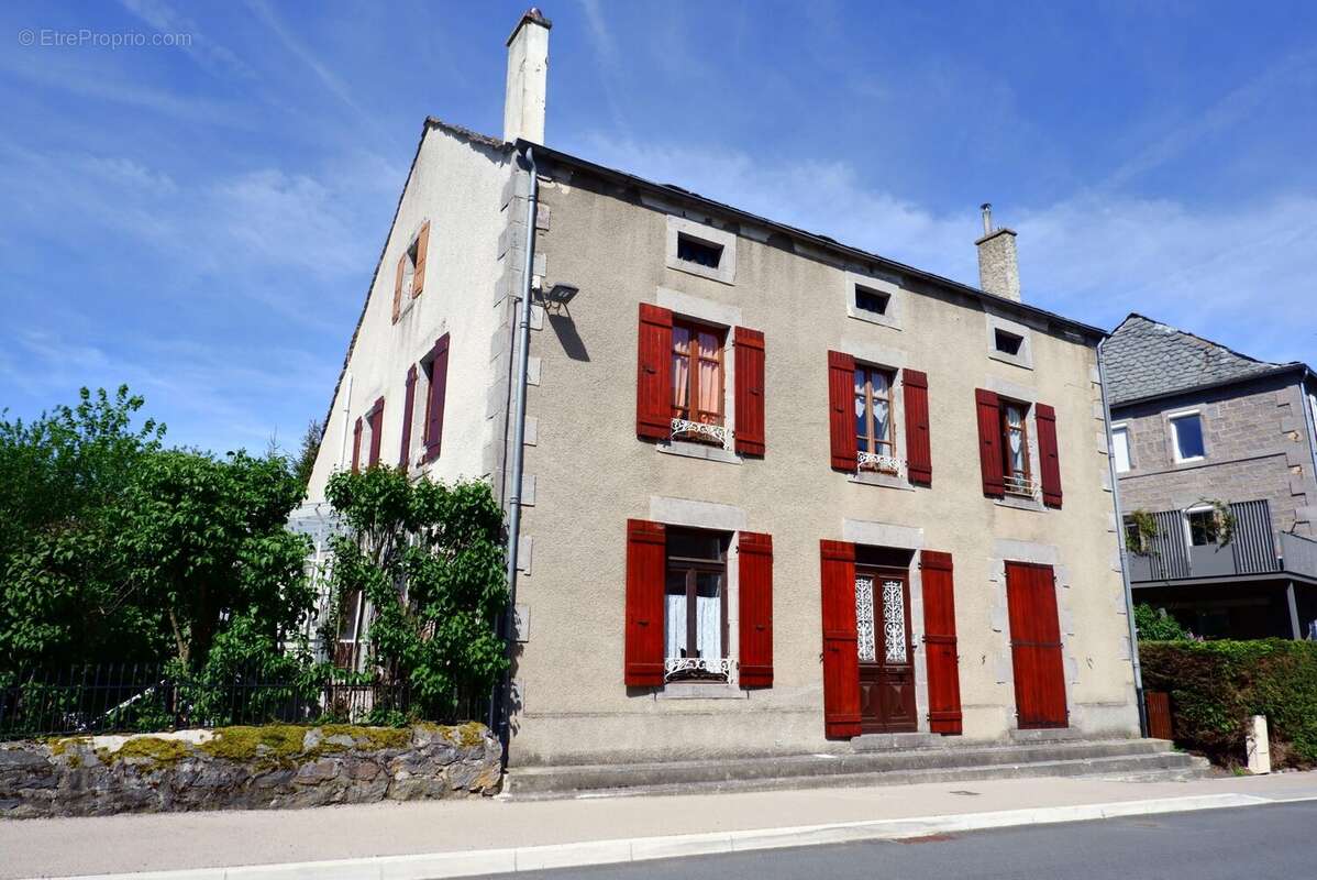 Maison à MAZET-SAINT-VOY
