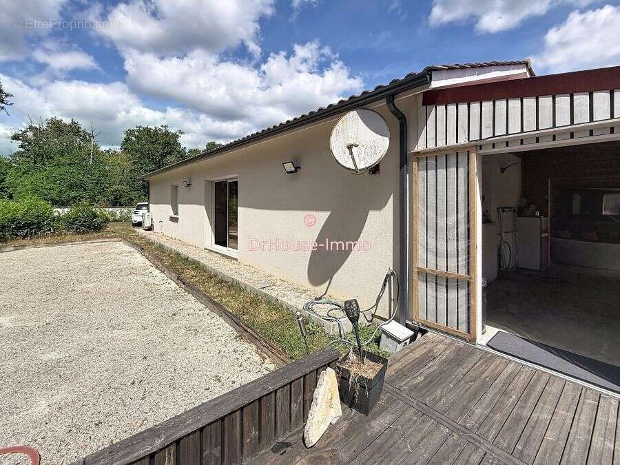 Maison 128 m² à Le Pian-Medoc  - photo 35