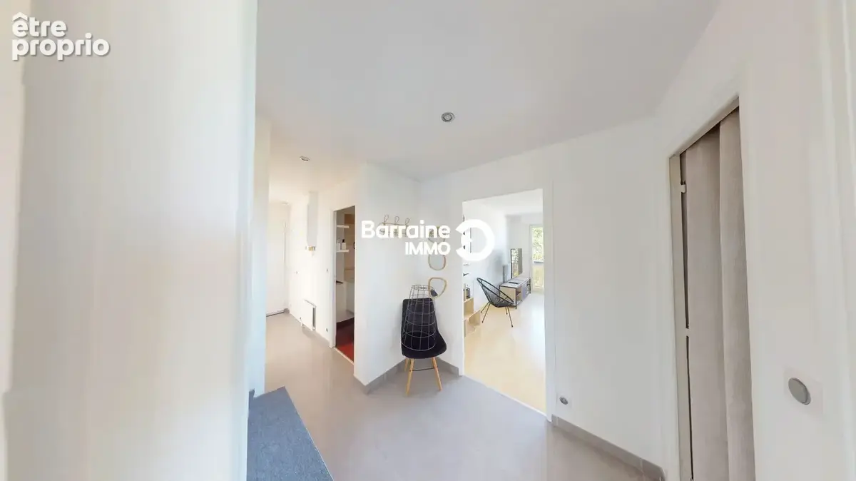 A vendre- lorient-keryado  appartement t3 de 60 m²- balcon-stationnement-vue degagee - photo 8