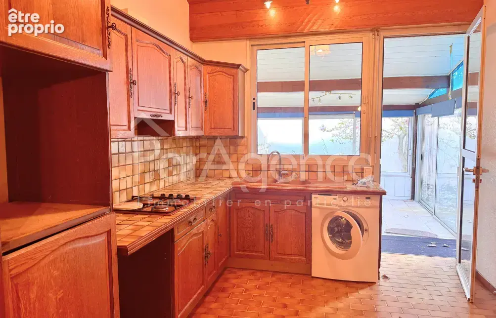 Local commercial et logement - Immeuble de rapport - photo 12