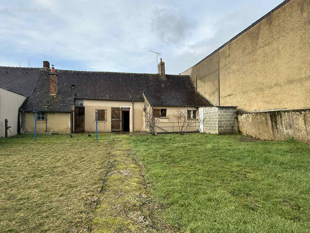 Maison à TUFFE