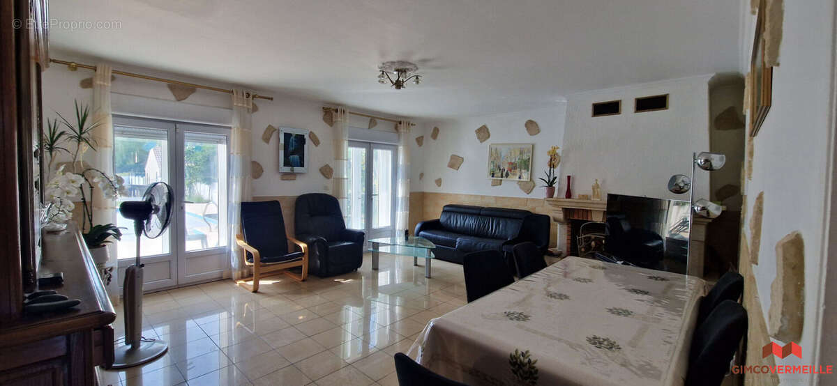 Maison spacieuse à vendre à Conflans-Sainte-Honorine - 5 chambres - photo 7