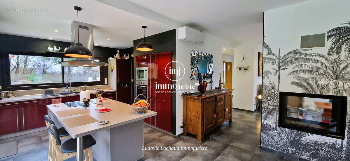 Maison 166 m² à Reygade  - photo 8