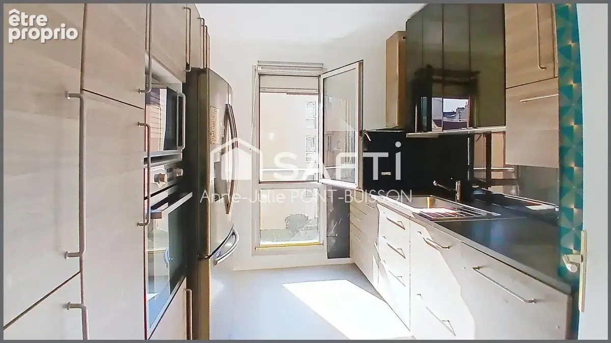 Photo 1 - Appartement à COURBEVOIE