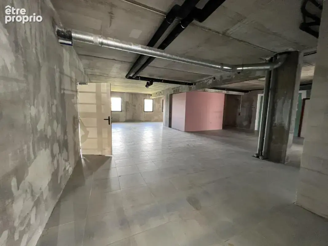 Bureau de 410m² - photo 2