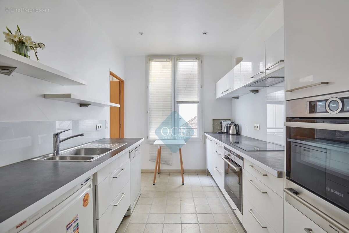 Appartement à PARIS-3E