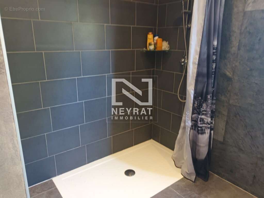 Maison à MONTAUROUX