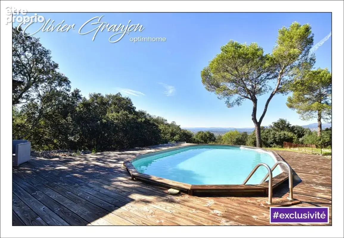 Villa d’architecte au cœur de 2,6 hectares de nature, avec vue panoramique exceptionnelle - photo 1