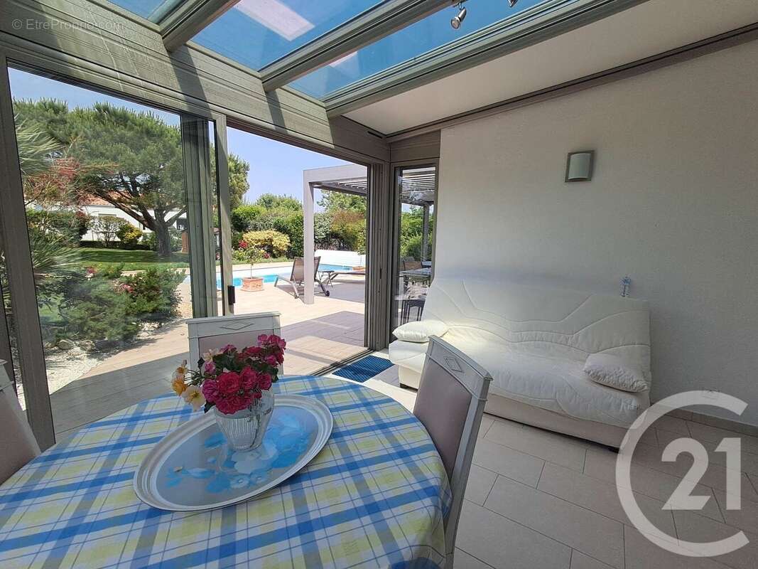 Maison à TALMONT-SAINT-HILAIRE