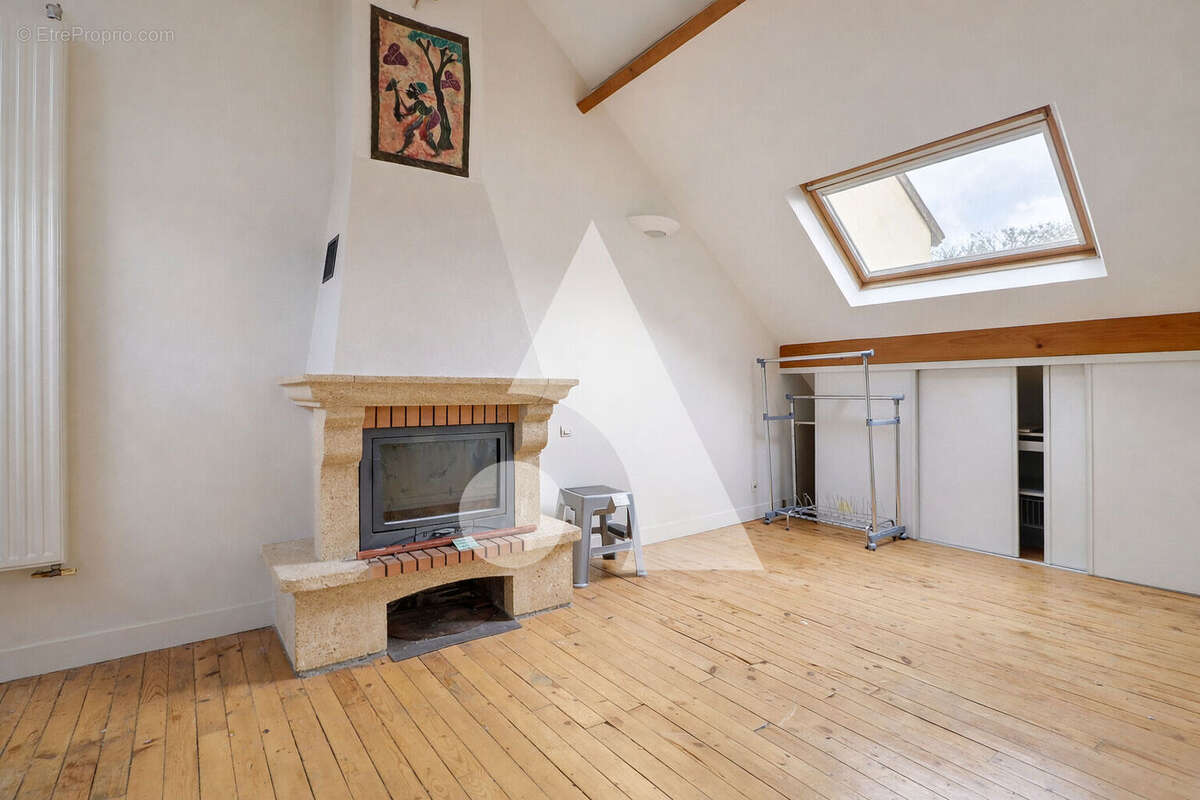 Maison Les Lilas 9 pièce(s) 230.44 m2 - photo 7