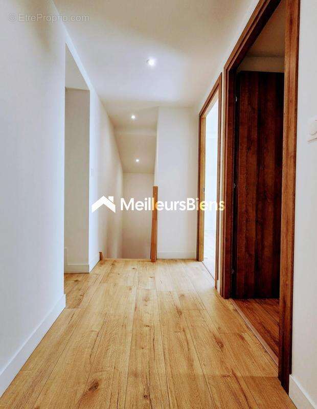 Maison rénovée – 96 m² – 3 chambres - 1 bureau – Garage – Sous-sol complet – Terrasse – À 10 mn  de Toul - photo 9