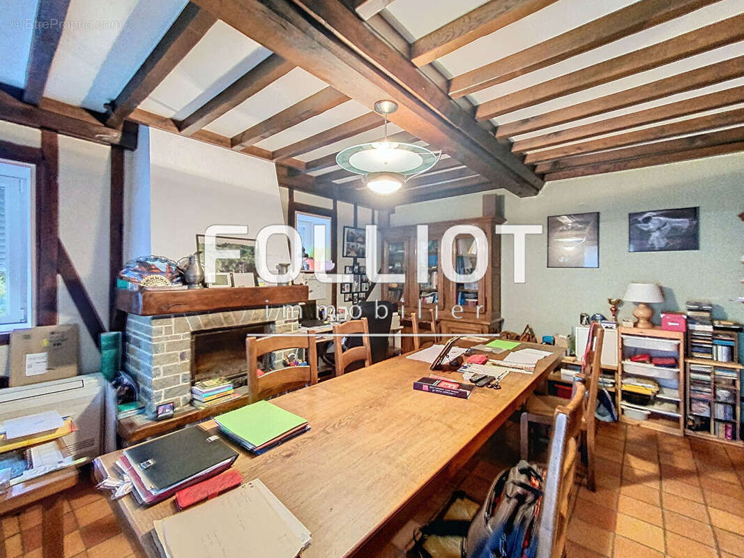 Maison à LES MOUTIERS-EN-CINGLAIS