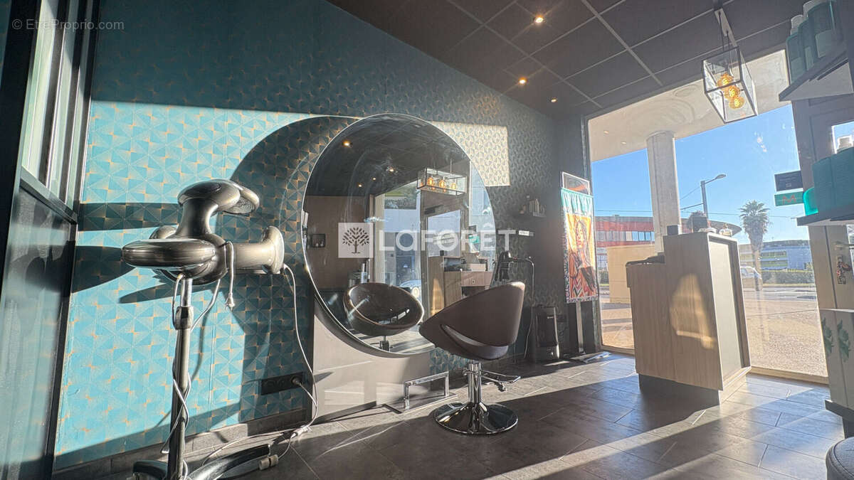 Commerce à CASTELNAU-LE-LEZ