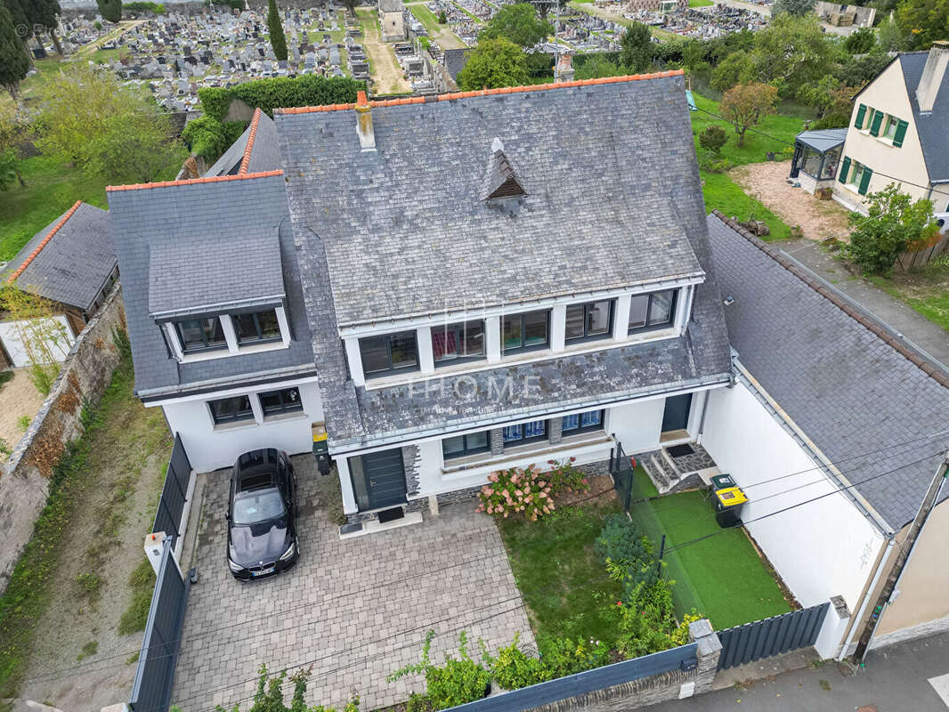 Maison à LES PONTS-DE-CE