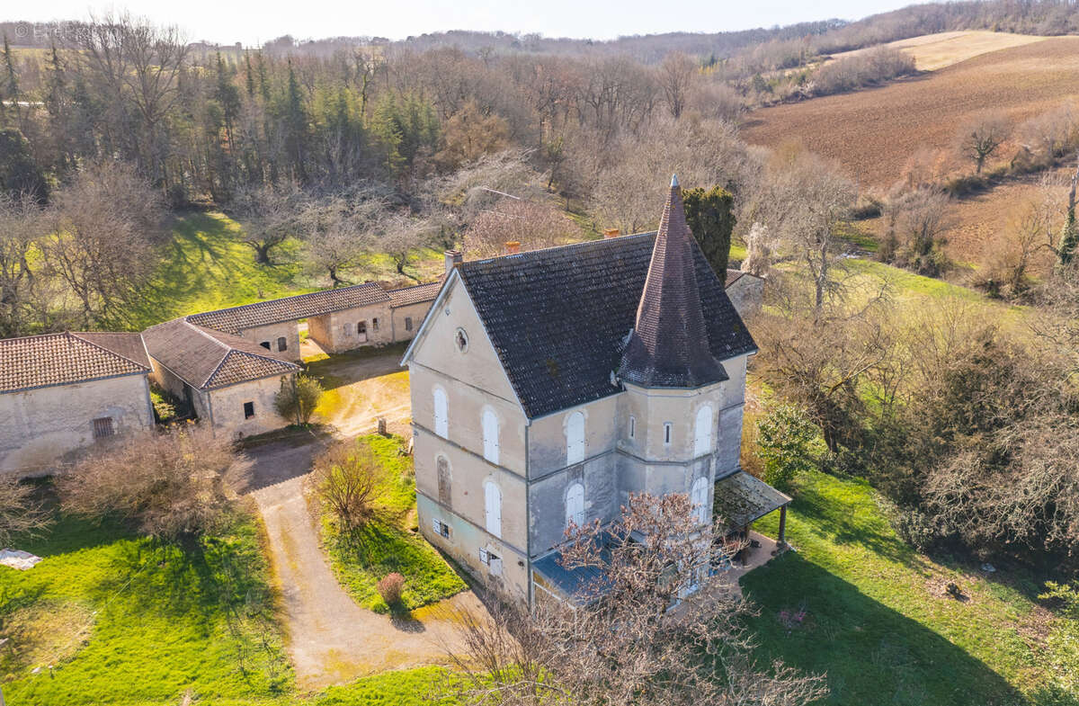 Maison à AIGUILLON