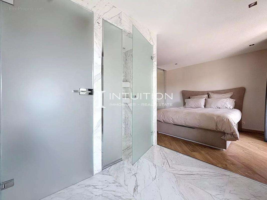 Cannes - Croix des Gardes : Superbe duplex avec vaste terrasse - photo 15