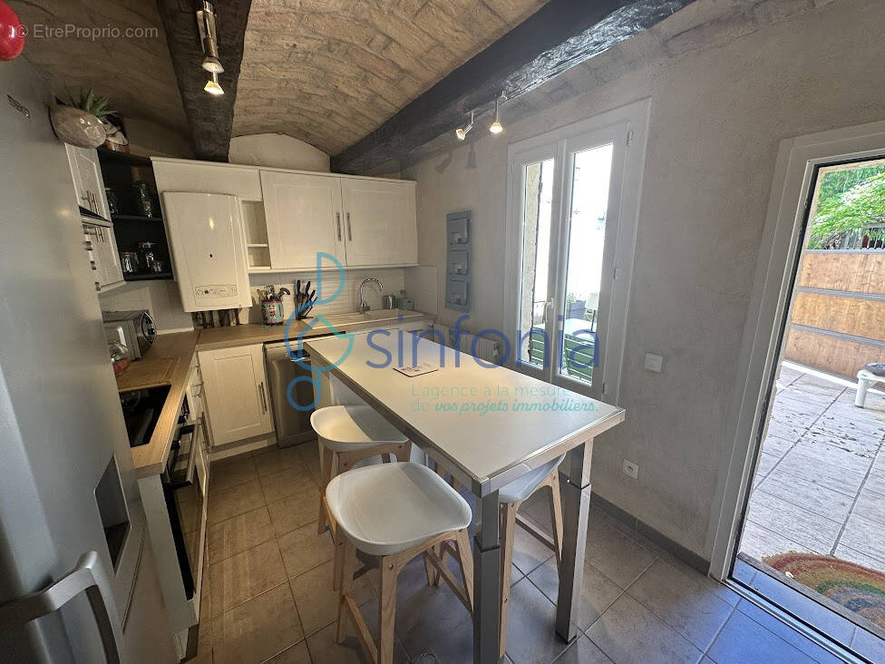 Maison à GALLARGUES-LE-MONTUEUX