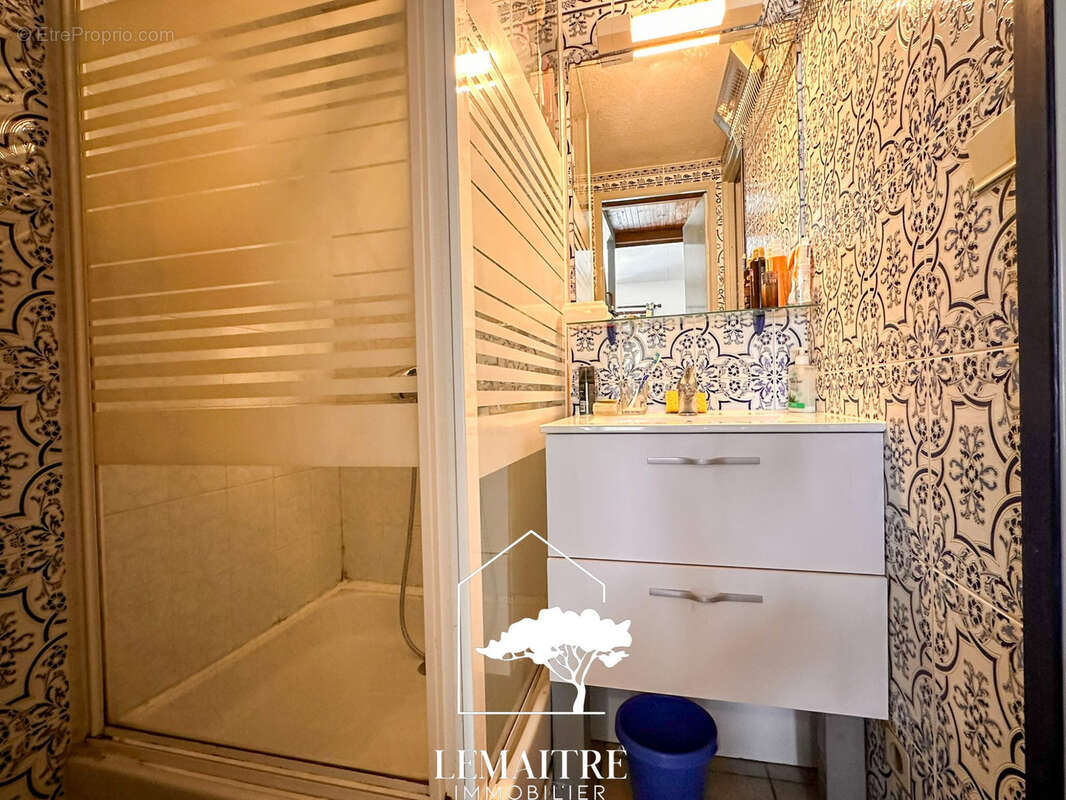 Maison à LES MATHES