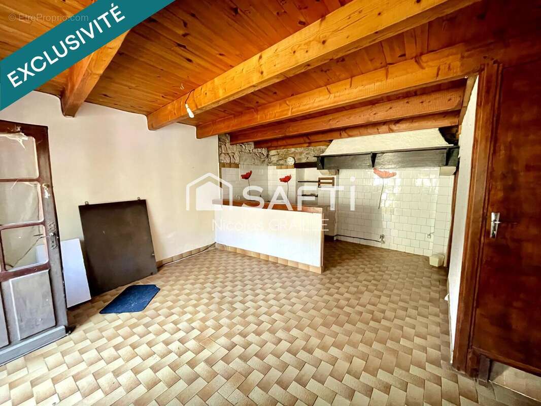 Maison 70 m² à Saint-Beauzely  - photo 5