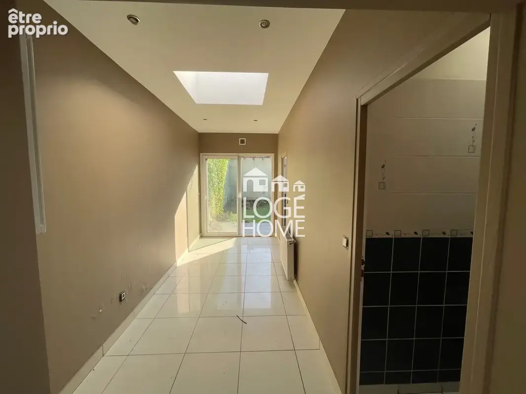 Maison 108 m² à Roubaix  - photo 5