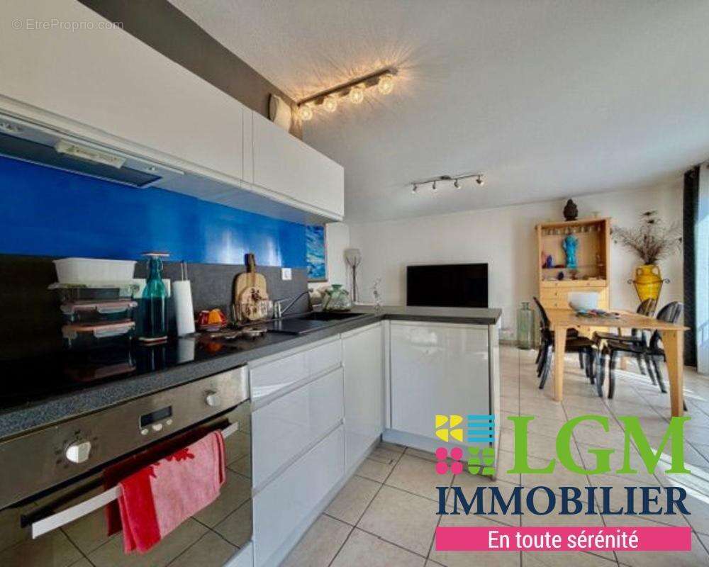 Appartement à LATTES