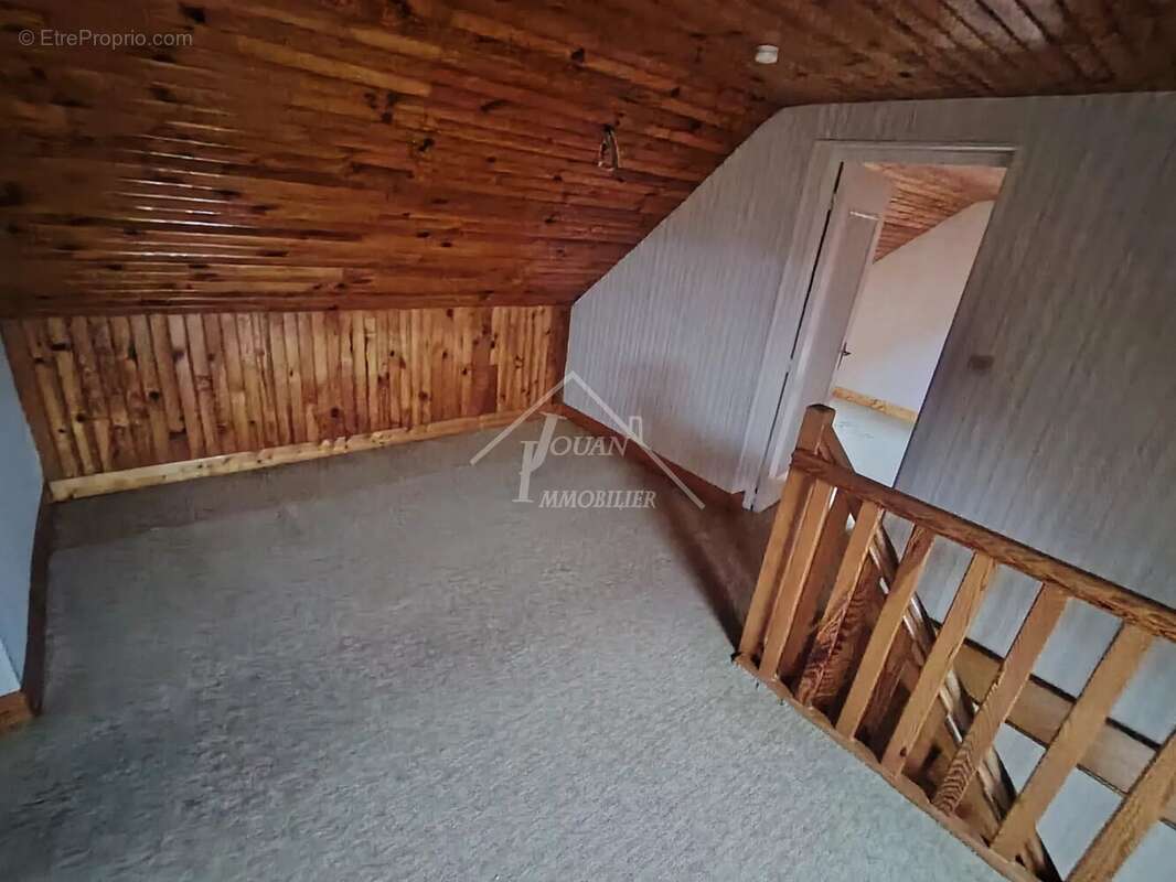 Maison à rénover à Pierrefitte-sur-Loire - photo 11