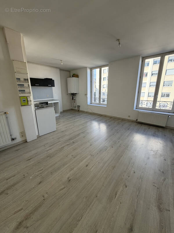 Appartement à SAINT-ETIENNE