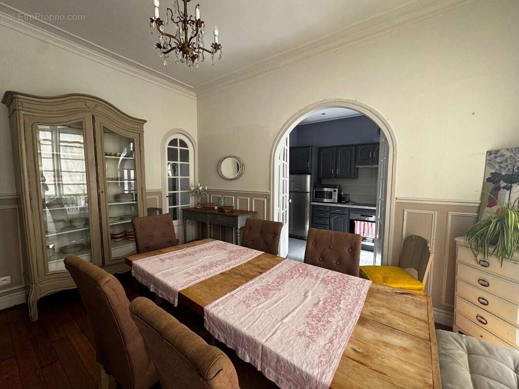 Maison à FONTAINEBLEAU