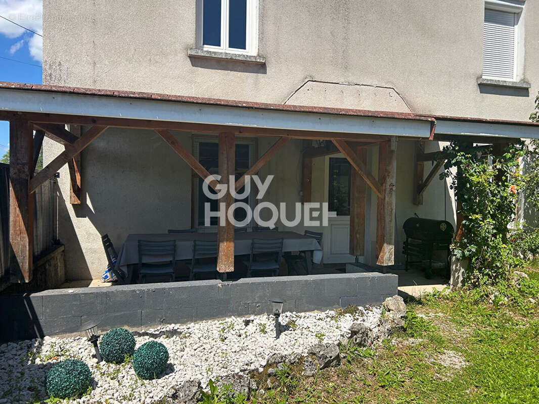 Maison à PORT-SUR-SAONE