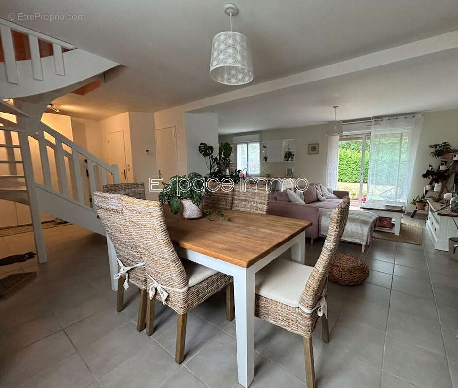 Maison individuelle  - 91 m² - 3 chambres - Garage - SIERVILLE - photo 2