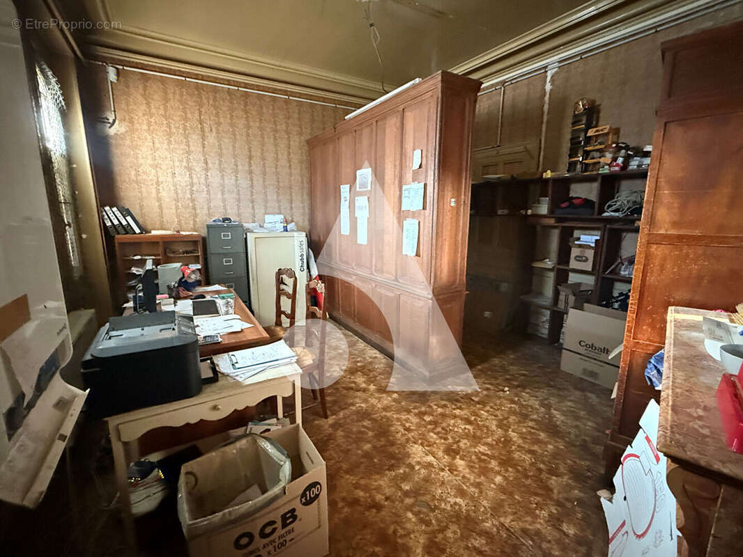 Commerce à SERMAIZE-LES-BAINS