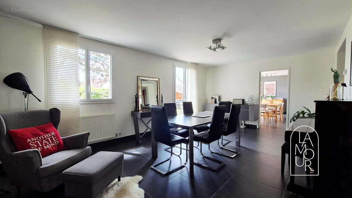 Maison 171 m² à Couternon  - photo 4