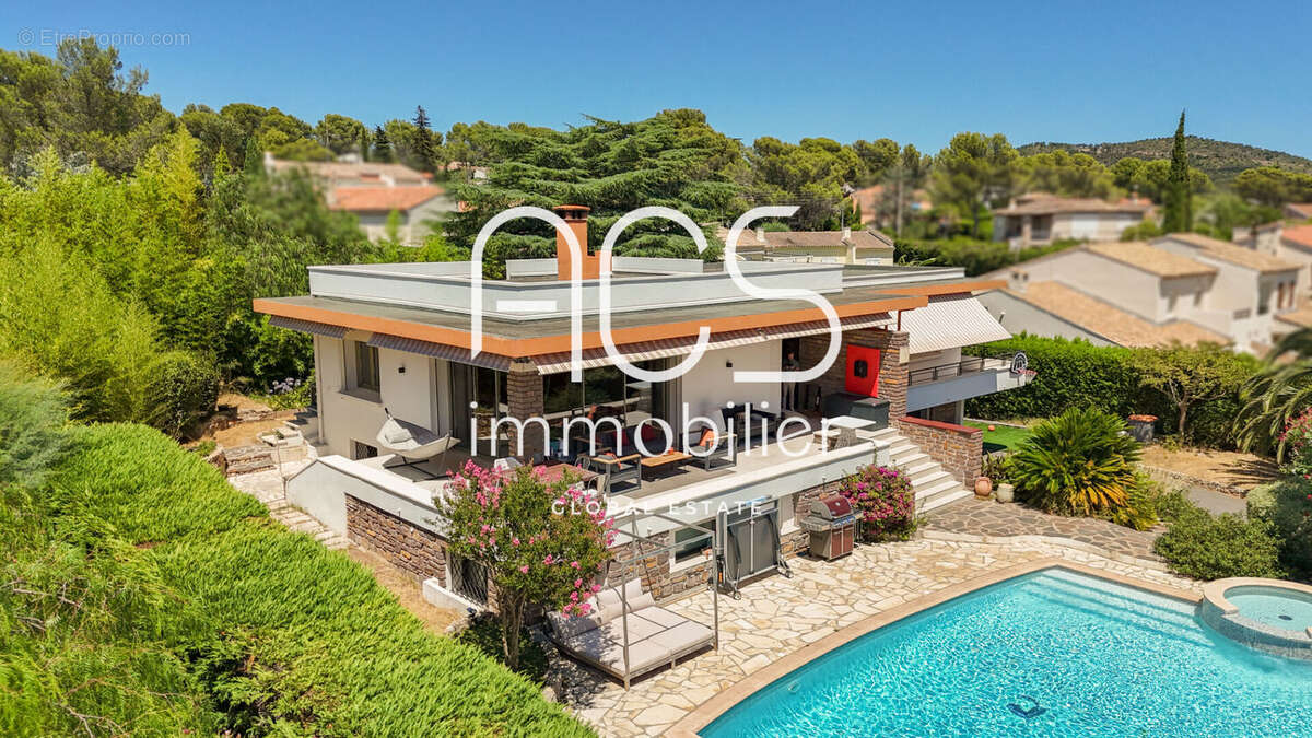 Maison à SAINT-RAPHAEL