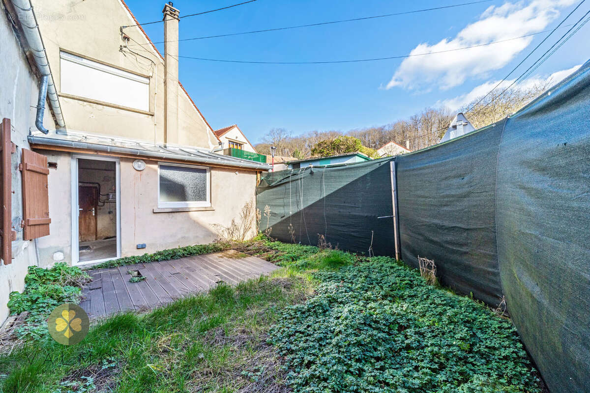 Maison à VILLIERS-SAINT-FREDERIC